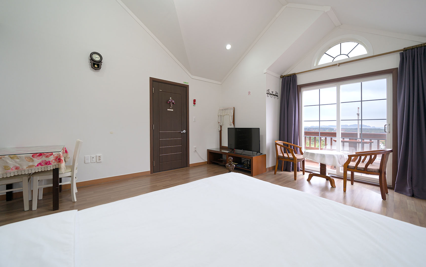 슬라이드 이미지4